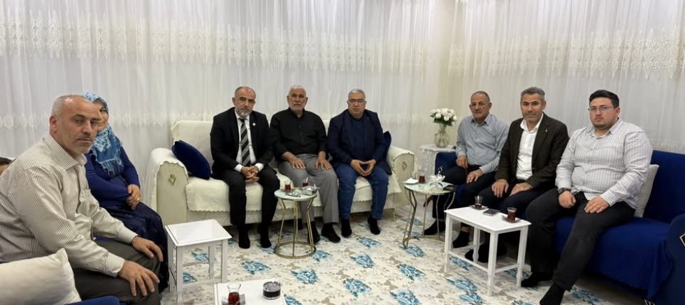 AK Parti Nizip İlçe başkanı Karakuş’tan  Şehit ve Gaziler Derneği başkanı Mehmet Aykıl ile iftar yemeğinde  buluştu
