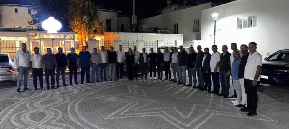 Ali Alkan, Grup Üyeleriyle Yemekte Bir Araya Geldi