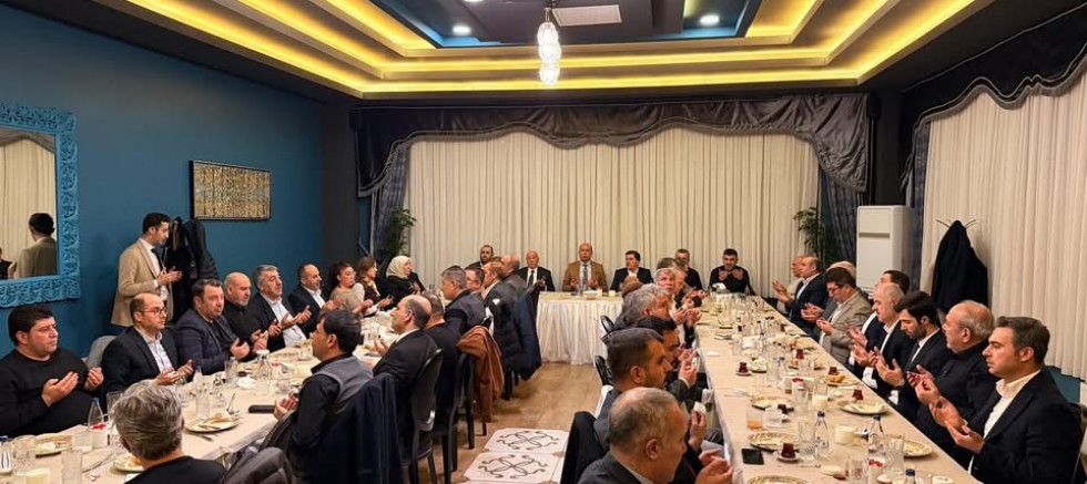 BAŞKAN HALİL UĞUR’DAN GELENEKSEL VEFA YEMEĞİ