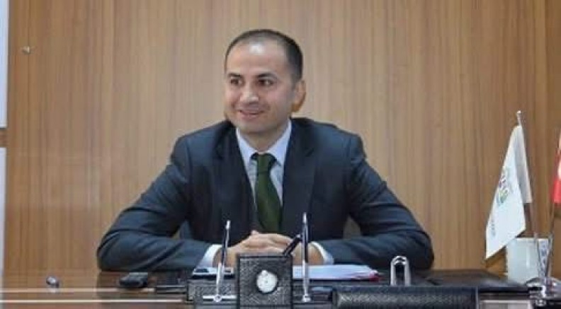 Dönemin Valisi Tuncay Sonel’in ardından dönemin Devlet Hastanesi Başhekimi Dr. Çağdaş Özdemir de Bursa’da gözaltına alındı 