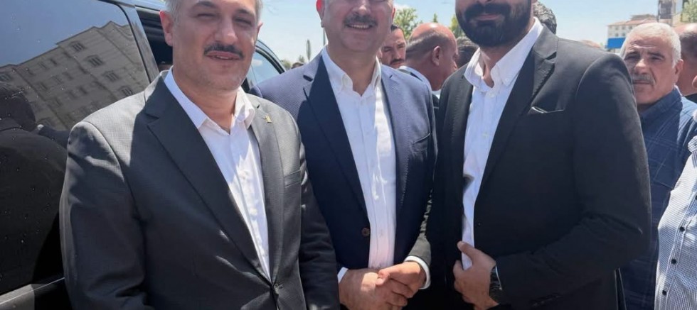 Fıstık Tarlasında Güçlü Buluşma: Hasat Sezonunda Çiftçiye Tam Destek