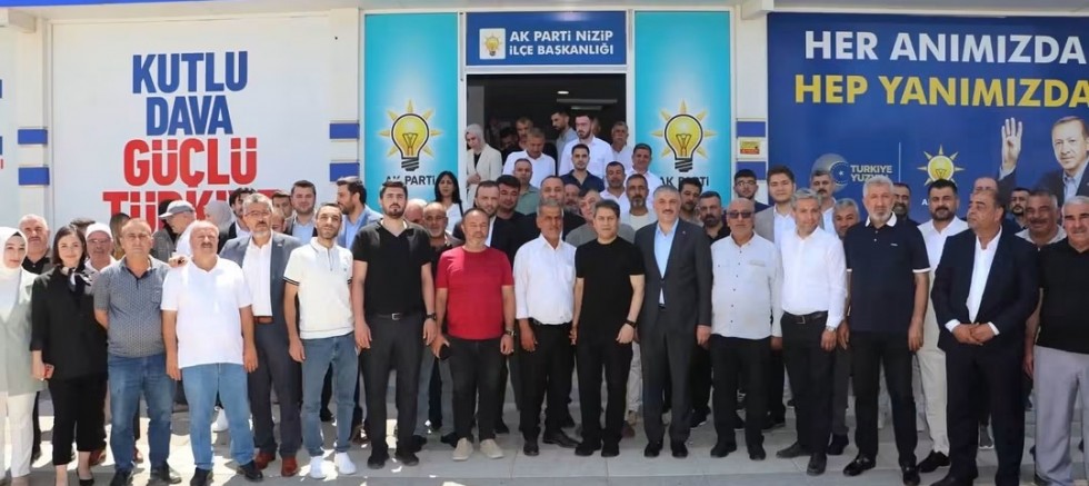 Gaziantep Milletvekili Ali Şahin 'den AK Parti Nizip İlçe Başkanlığına Hayırlı Olsun Ziyareti