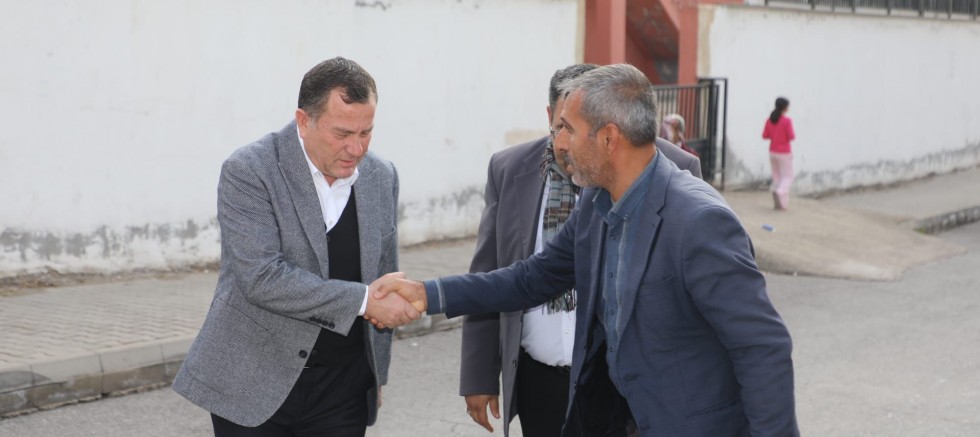 Halkla İç İçe, Gençlerle Omuz Omuza