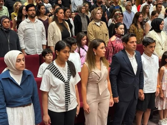 Hayal Akademi’de Mezuniyet Coşkusu: Minik Yetenekler Göz Doldurdu