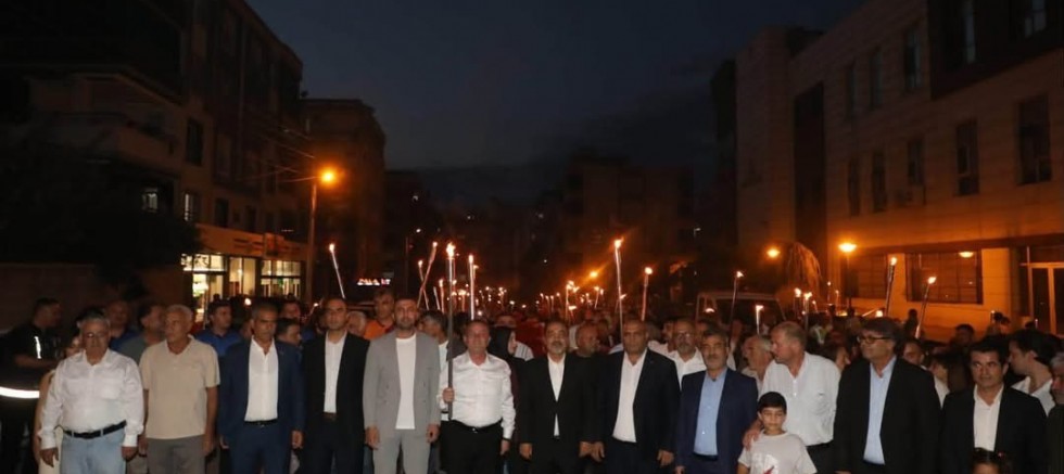 Nizip Belediye başkanı Ali Doğan”Ay-Yıldızın gölgesinde, zaferin ışığında Nizip’ten 20.000 ışık!!!
