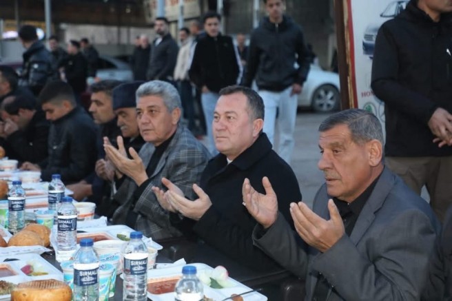 Nizip CHP Gençlik Kolları Başkanı Ahmet Yaldız İftar Yemeğinde partili partisiz dostlarıyla Buluştu