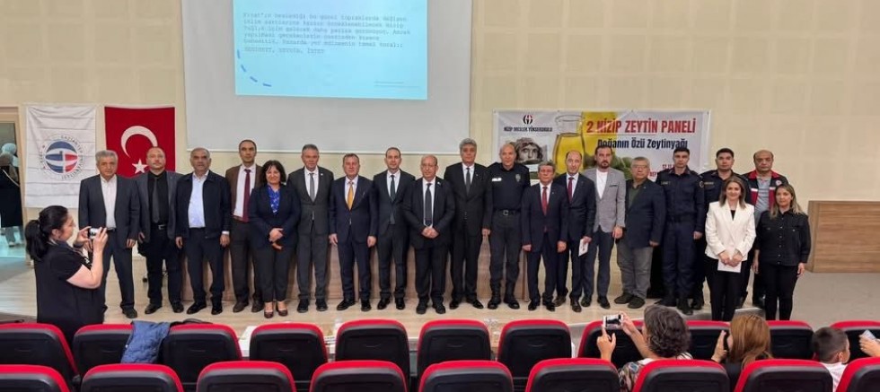 Nizip Kaymakamı Osman Uğurlu, Zeytin Panelinde Üreticilerle Buluştu