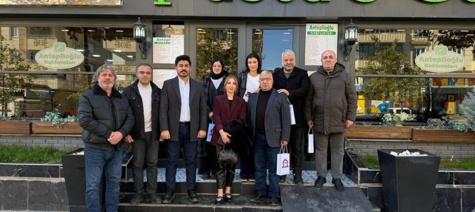 Nizip TAK Okulları Basın Mensuplarıyla Kahvaltıda Buluştu