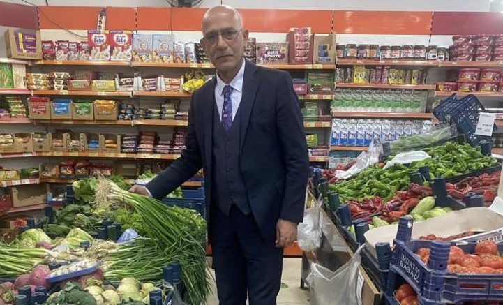 Nizip’te 5. Yaşına basan “Bakkal Kart” İyilikte Sınır Tanımıyor