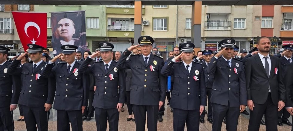 Nizip’te Polis Haftası Kapsamında Çelenk Sunma Töreni Düzenlendi