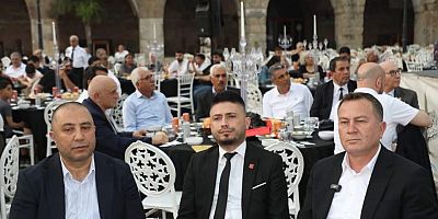 Başkan Ali Doğan, Payas’ta Küçükalioğulları Vakfı Buluşmasında Akrabalarıyla Bir Araya Geldi