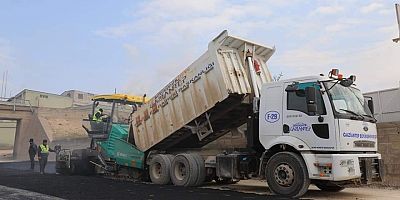 Caddesi sıcak asfaltla buluştu