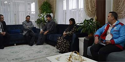 Kaymakam Çağlar'dan Şehit Ailesine Ziyaret