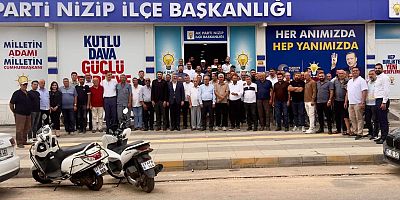KILIÇPARLAR AİLESİ’NDEN AK PARTİ NİZİP İLÇE TEŞKİLATINA HAYIRLI OLSUN ZİYARETİ