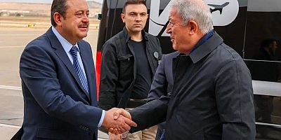 Milli Savunma Komisyonu Başkanı Hulusi Akar Gaziantep’te Karşılandı