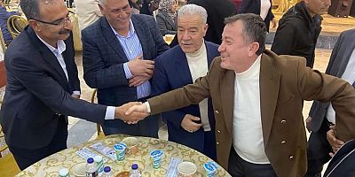 Nizip Belediye başkanı Ali Doğan”Cumhuriyet Halk Partisi Gaziantep ​İl Başkan Yardımcımız Sn. Haluk Kahraman ve Nizip İlçe Başkan Yardımcımız Sn. Deniz Kahraman’ın düzenlediği iftar programında kıymetli hemşehrilerimizle bir araya geldik.