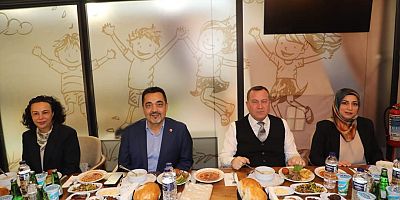 Nizip Belediyesi Meclis Üyeleri ve Aileleri İftar Programında Buluştu