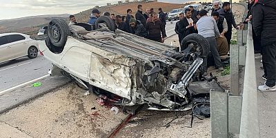 Nizip–Gaziantep Yolunda Tek Taraflı Kaza: Sürücü Yaralandı