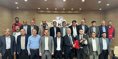 Nizip Muhtarlar Derneği başkan Mermer’den, SYDV müdürü Söğütlü hayırlı olsun ziyareti.