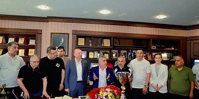 Nizip Spor’dan Onursal Başkan Bilal Çeker’e Ziyaret ve Teşekkür