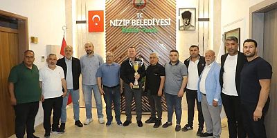 Nizip Spor’dan Tarihi Başarı: Şampiyonluk Kupasıyla Başkan Ali Doğan’a Ziyaret
