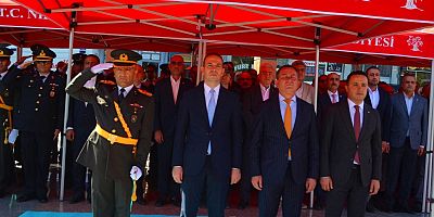 Nizip'te Yapılan Cumhuriyet Bayramı Yürüyüşü