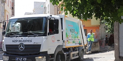 Temizlik ekipleri daha yaşanabilir bir Nizip için çalışıyor