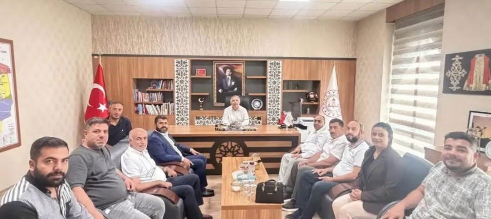 Yeniden Refah Partisi Nizip Teşkilatı’ndan İlçe Milli Eğitim Müdürü Gündeş’e Ziyaret